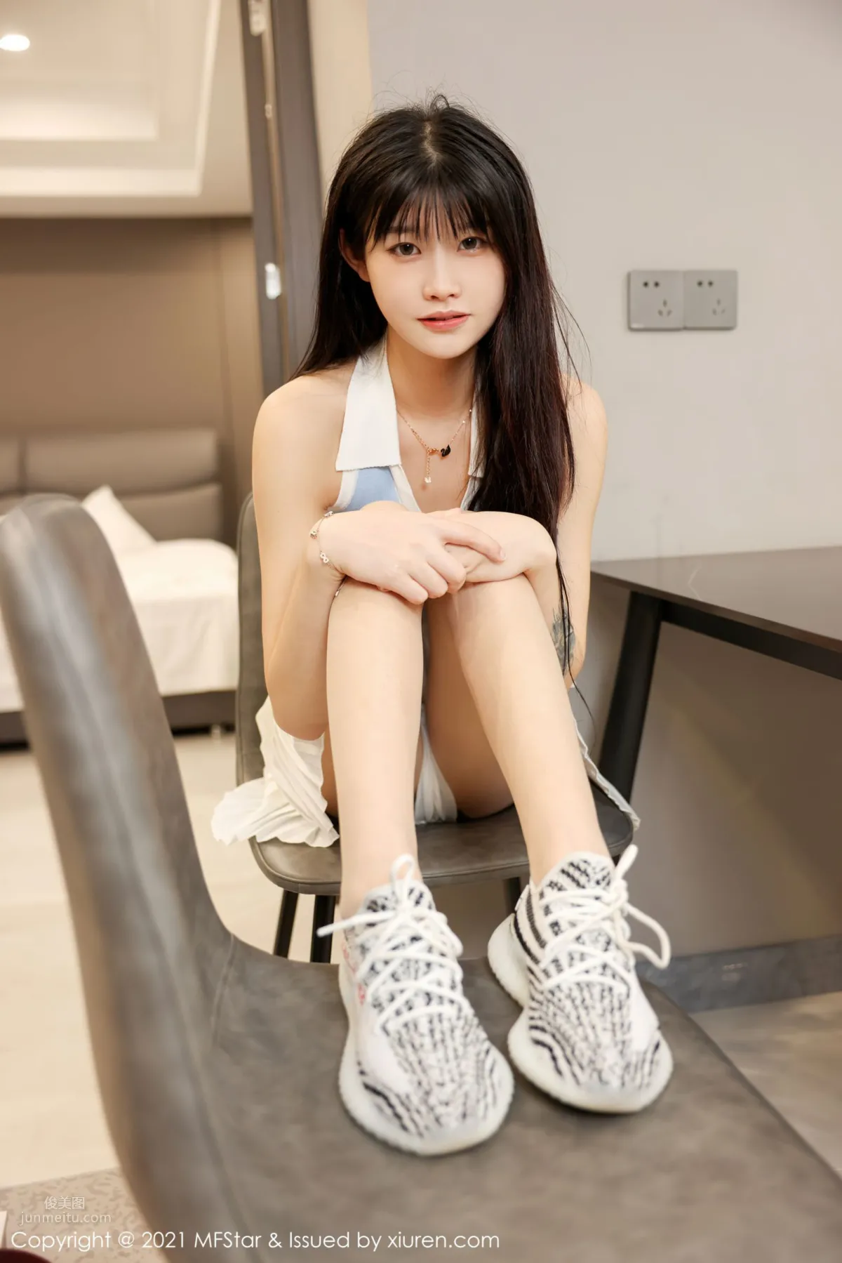 77qiqi: MFStar photo 21