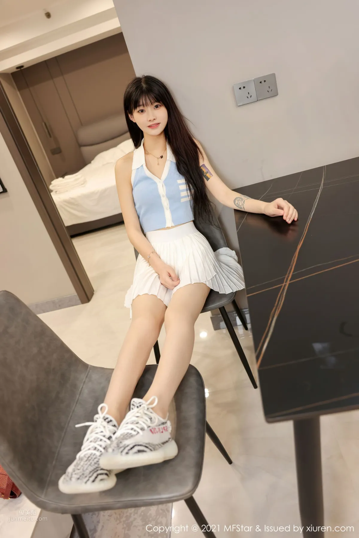 77qiqi: MFStar photo 19