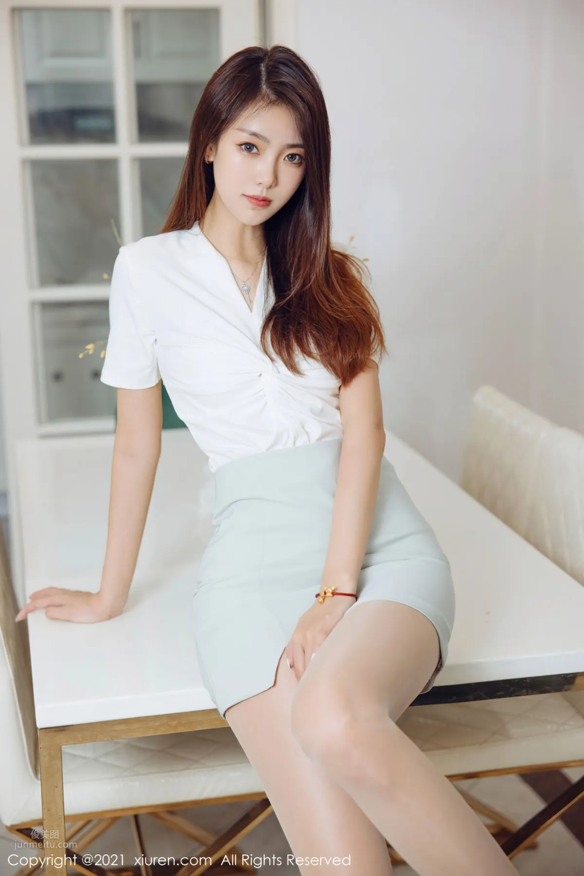 清纯美女可樂Vicky 简约淡雅的都市_4