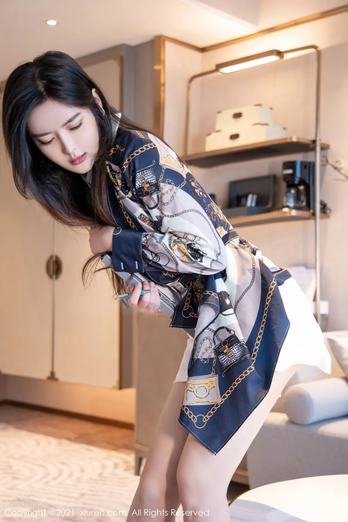 Chuchu Dongren Bailu Xiaozhu, Graceful and Charming Figure photo 16