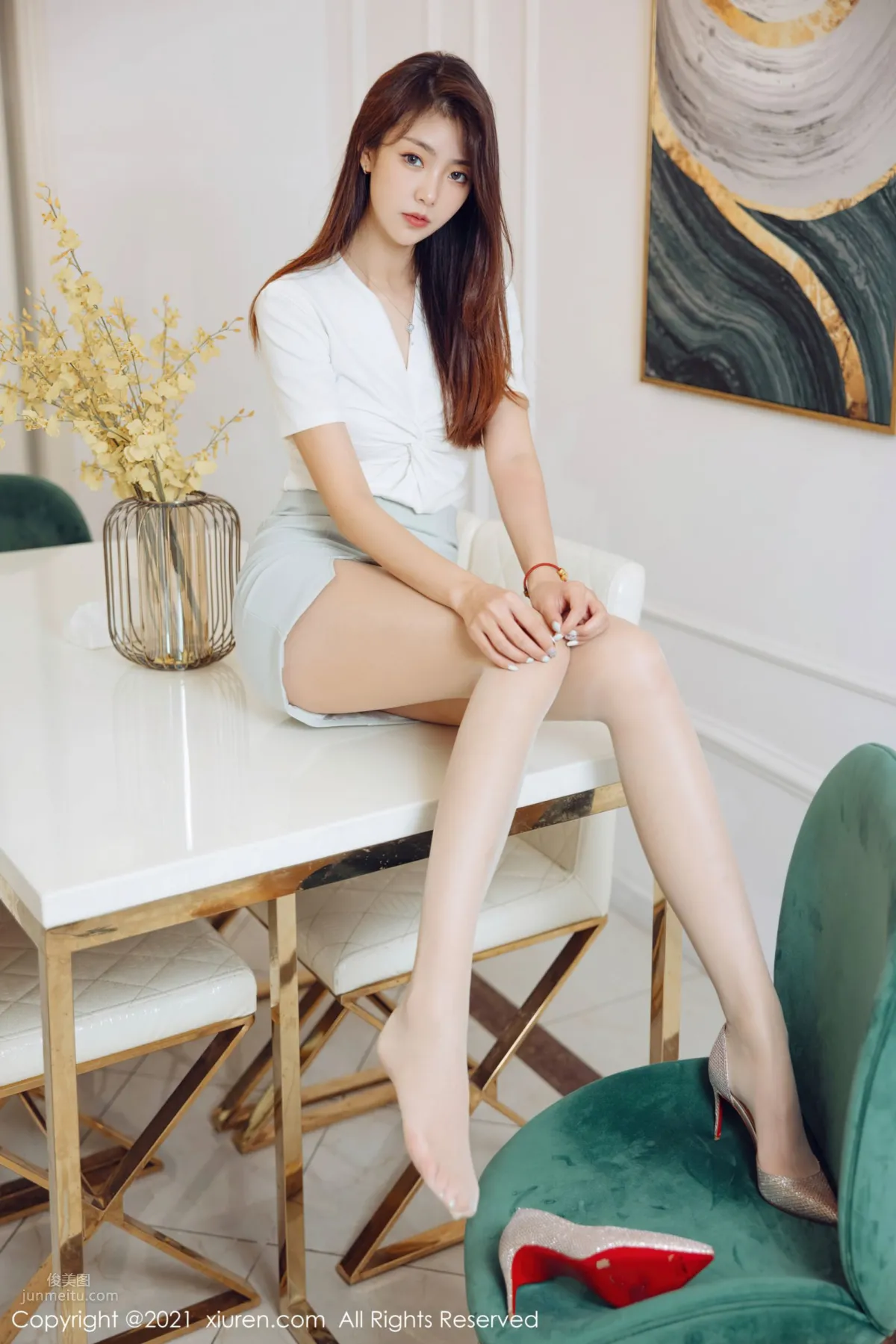 清纯美女可樂Vicky 简约淡雅的都市_23