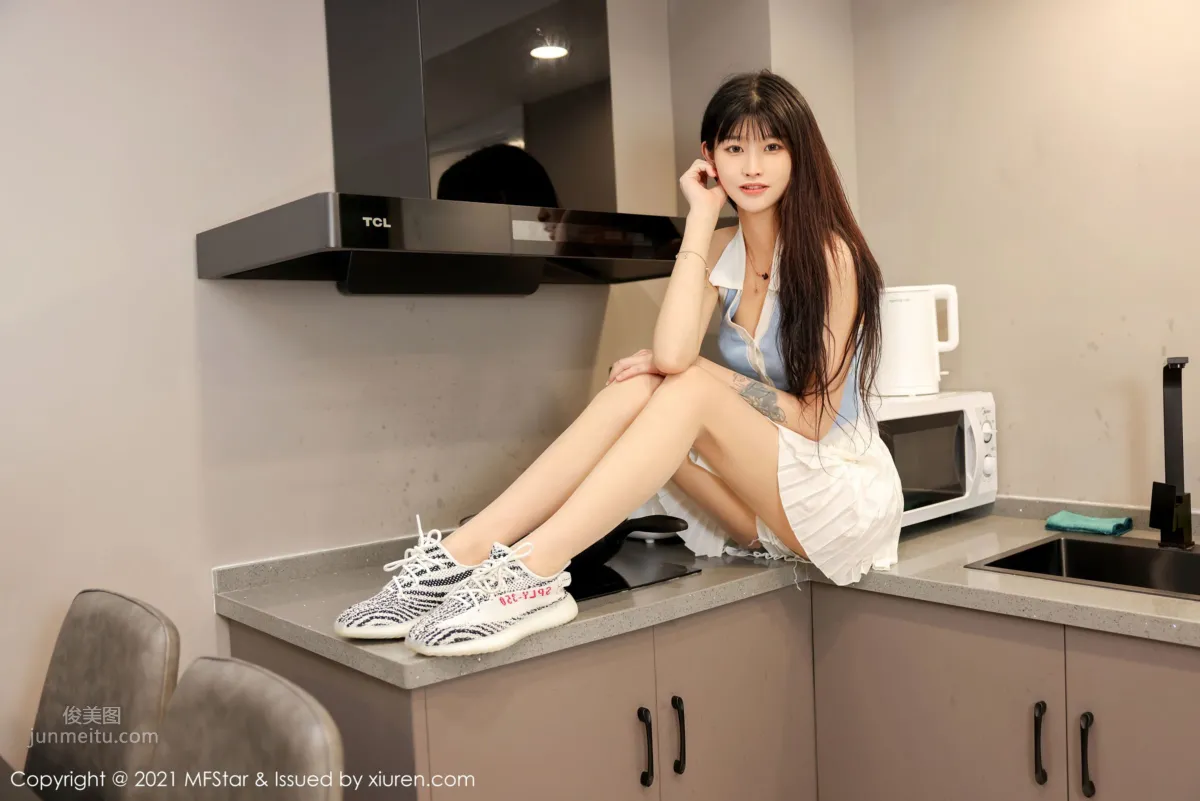 77qiqi: MFStar photo 9
