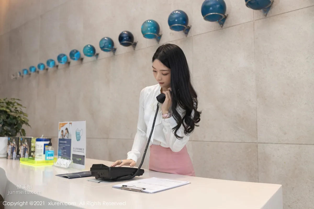 Forward Miss Xiao Reba Pink Delicate Professional Attire photo 4