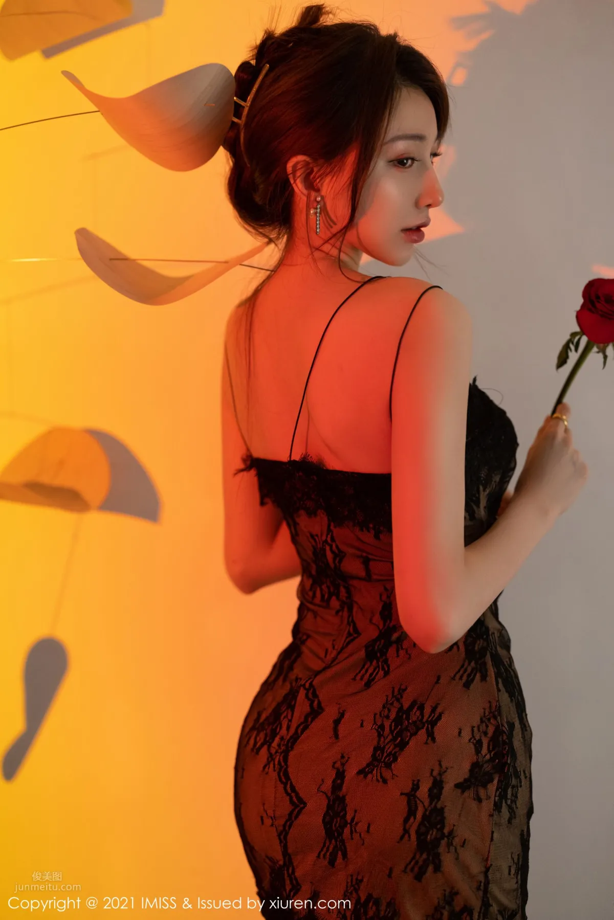 Liu Yining: IMISS photo 8