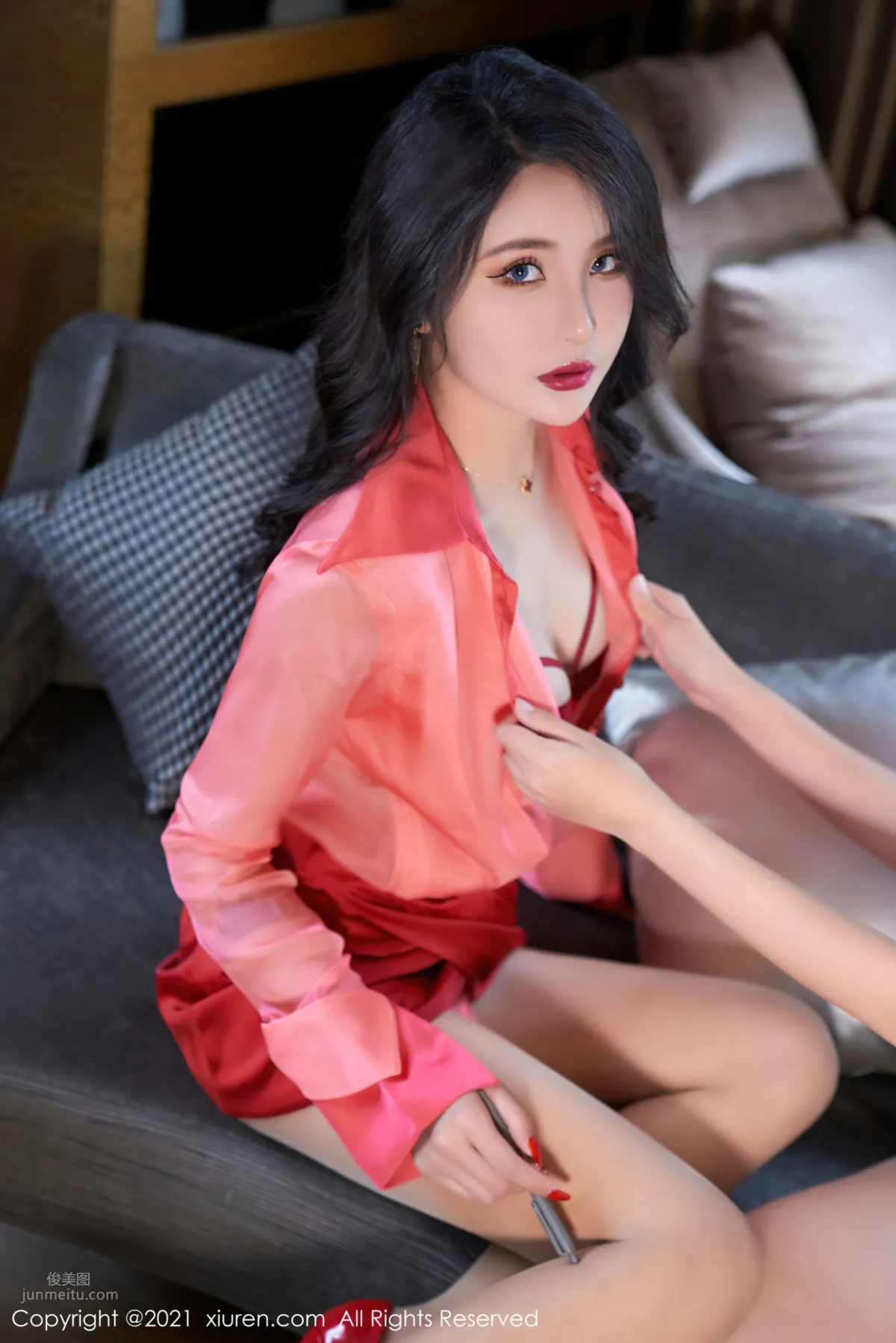 Emily Yin Fei Yunnan Travel Shoot, Colorful Red Clothing photo 2