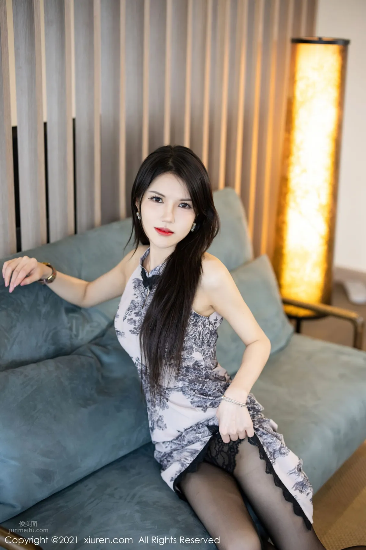 New Model Yuan Yuanjiang, Elegant Charm of Classical Qipao photo 5