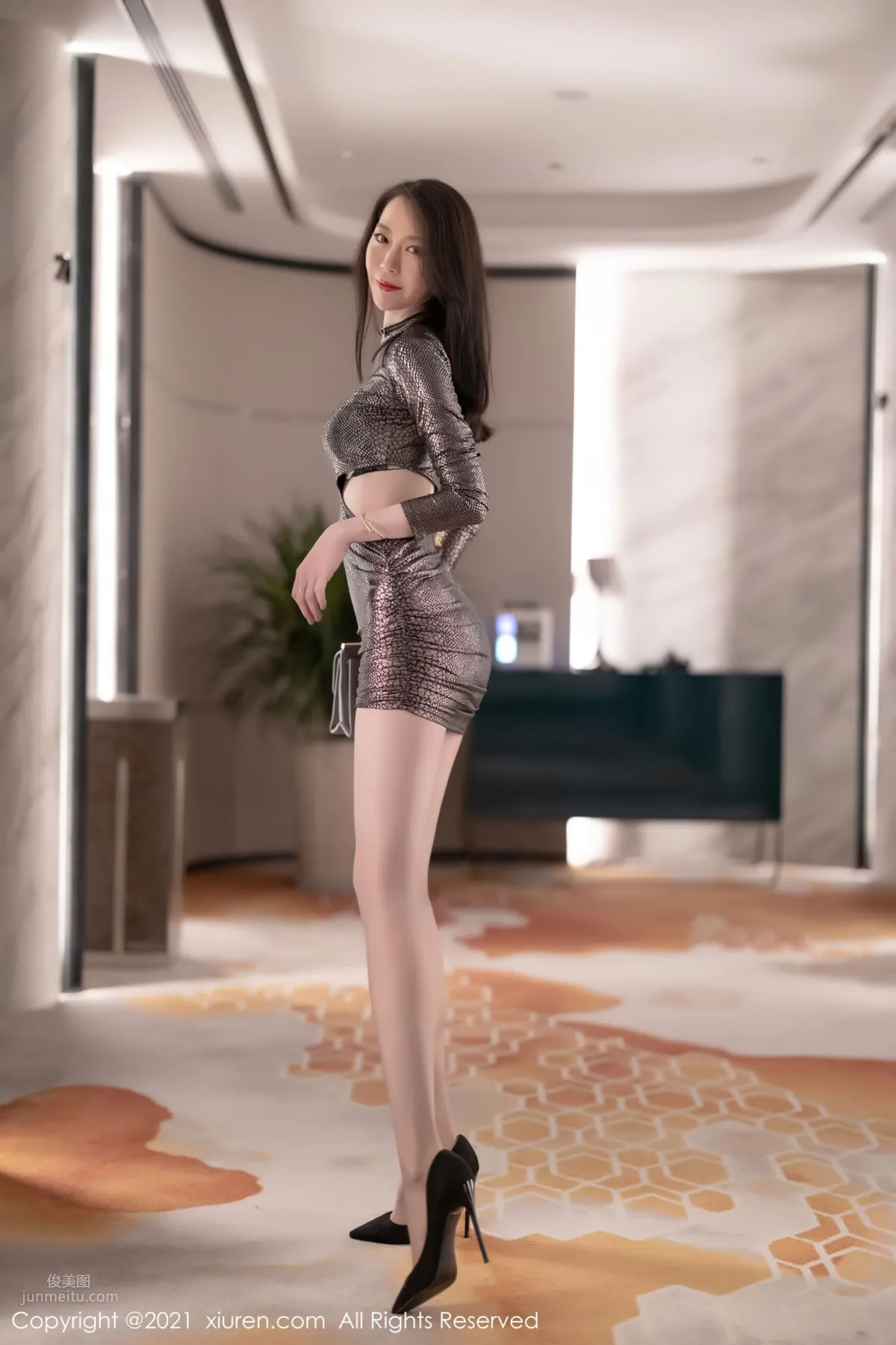 Elegant Goddess Meng Xinyue, Slender Smooth and Graceful photo 2