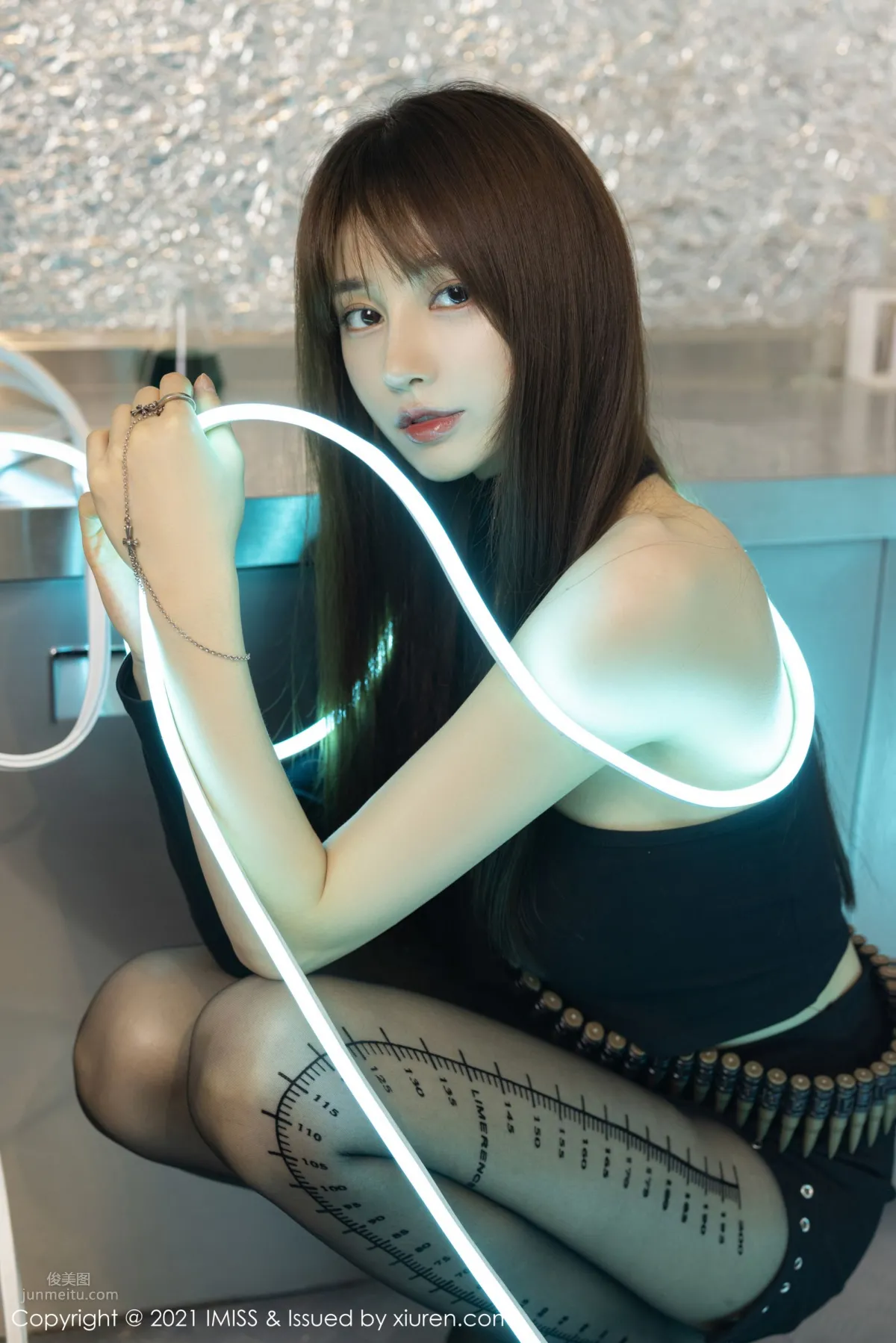 Liu Yining: IMISS photo 18