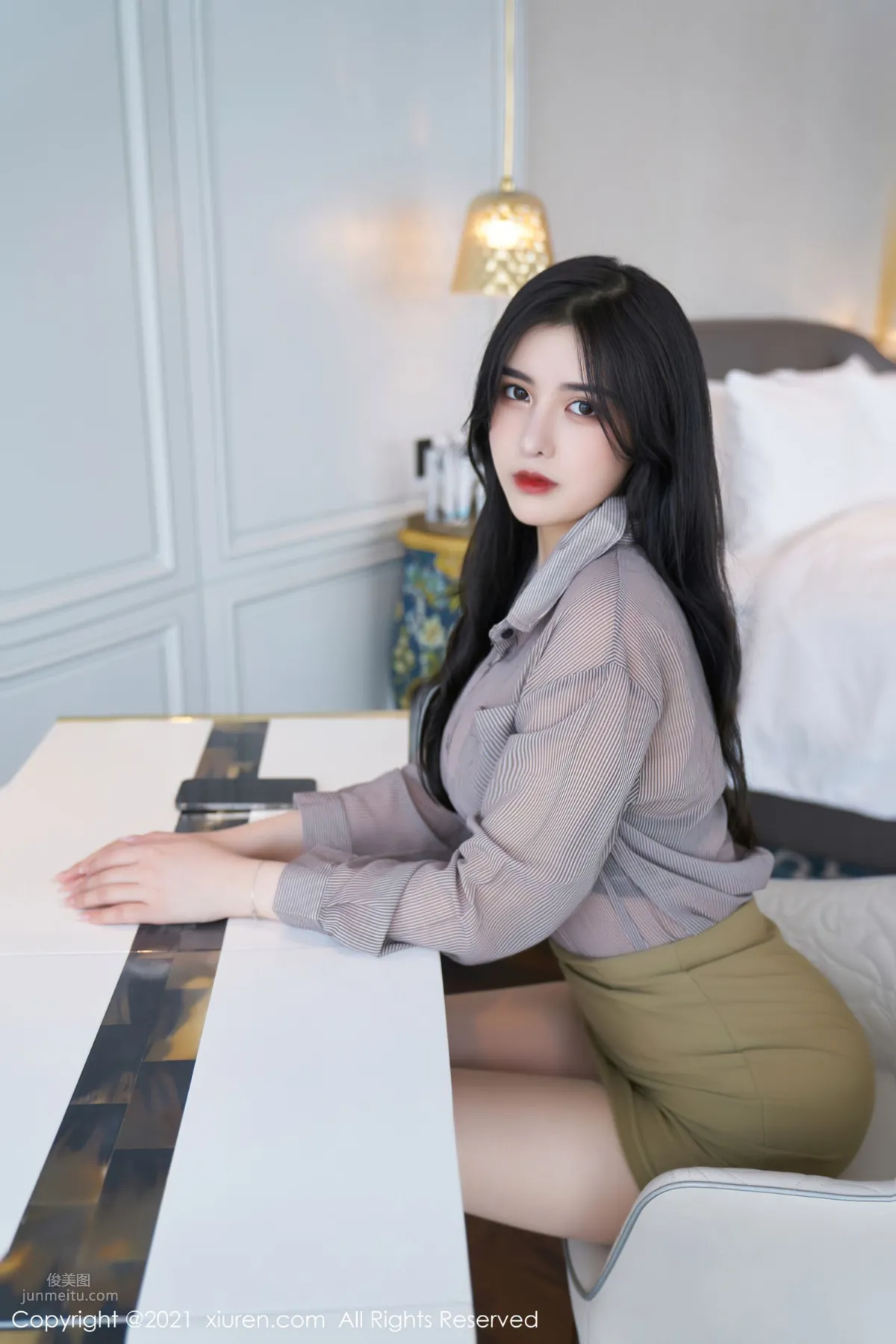 Han Jingan Dali Travel Shoot, Elegant and Graceful Workplace OL photo 32