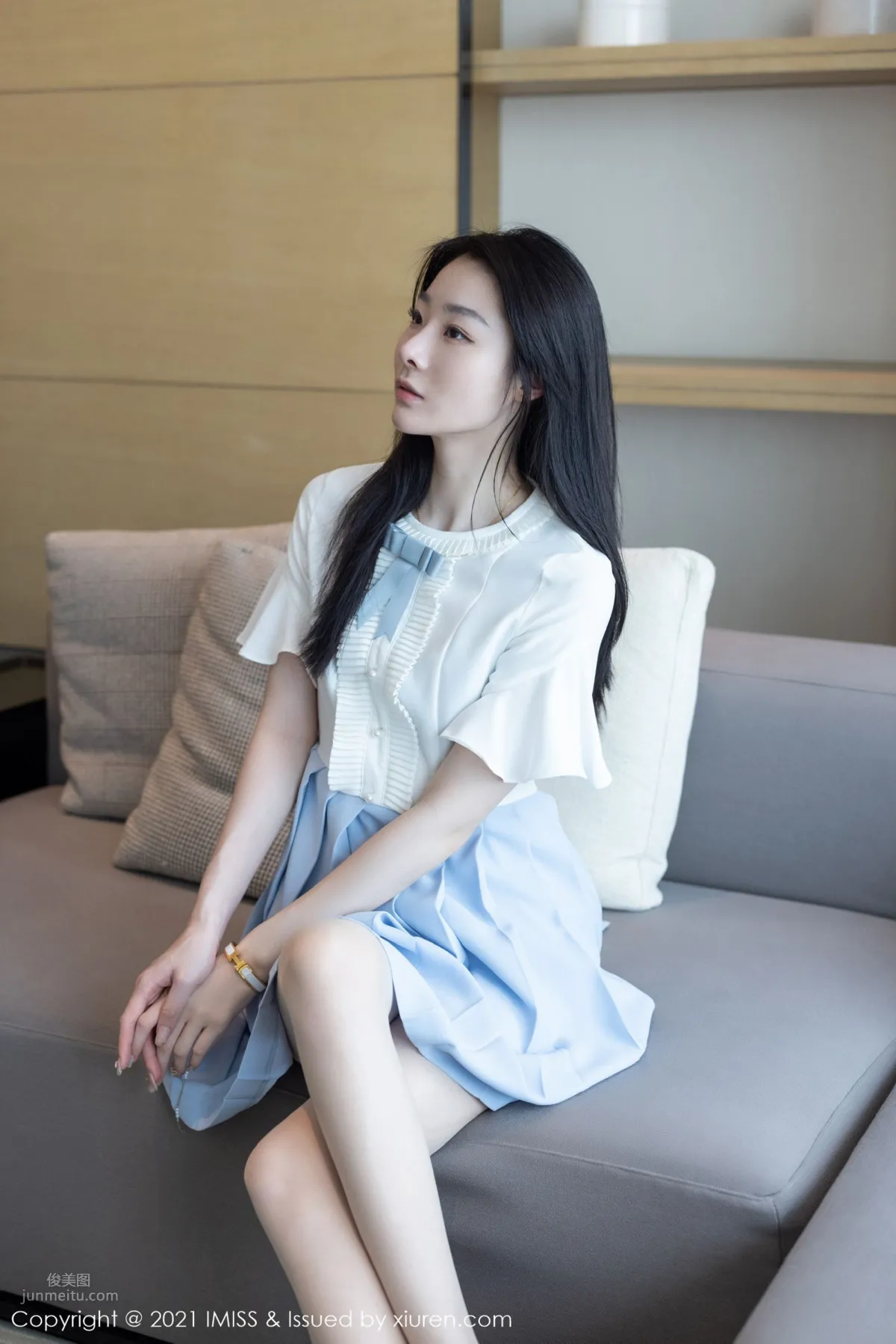 新人模特逗逗DouDou 长相清秀苗条多姿_30