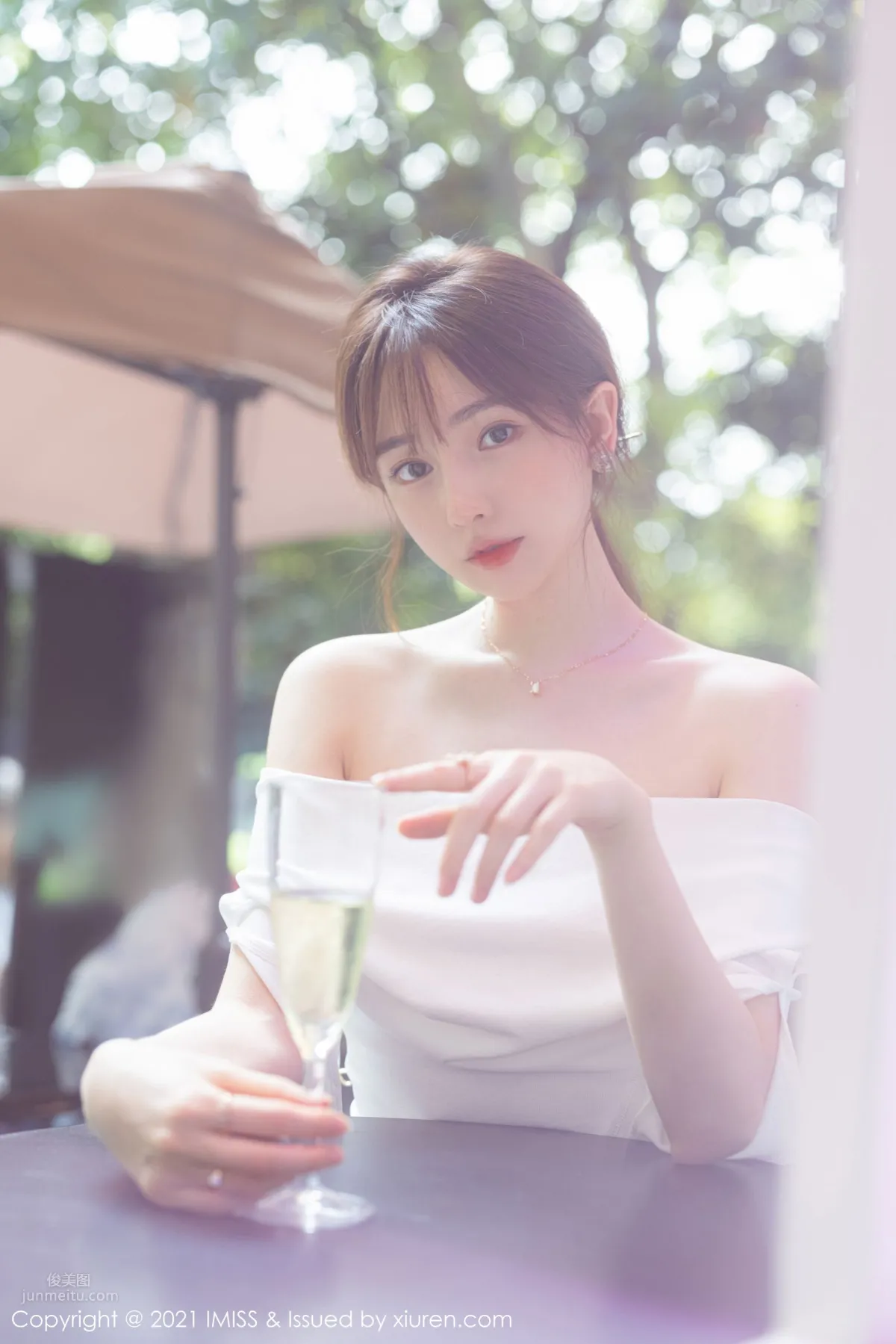 Liu Yining: IMISS photo 30