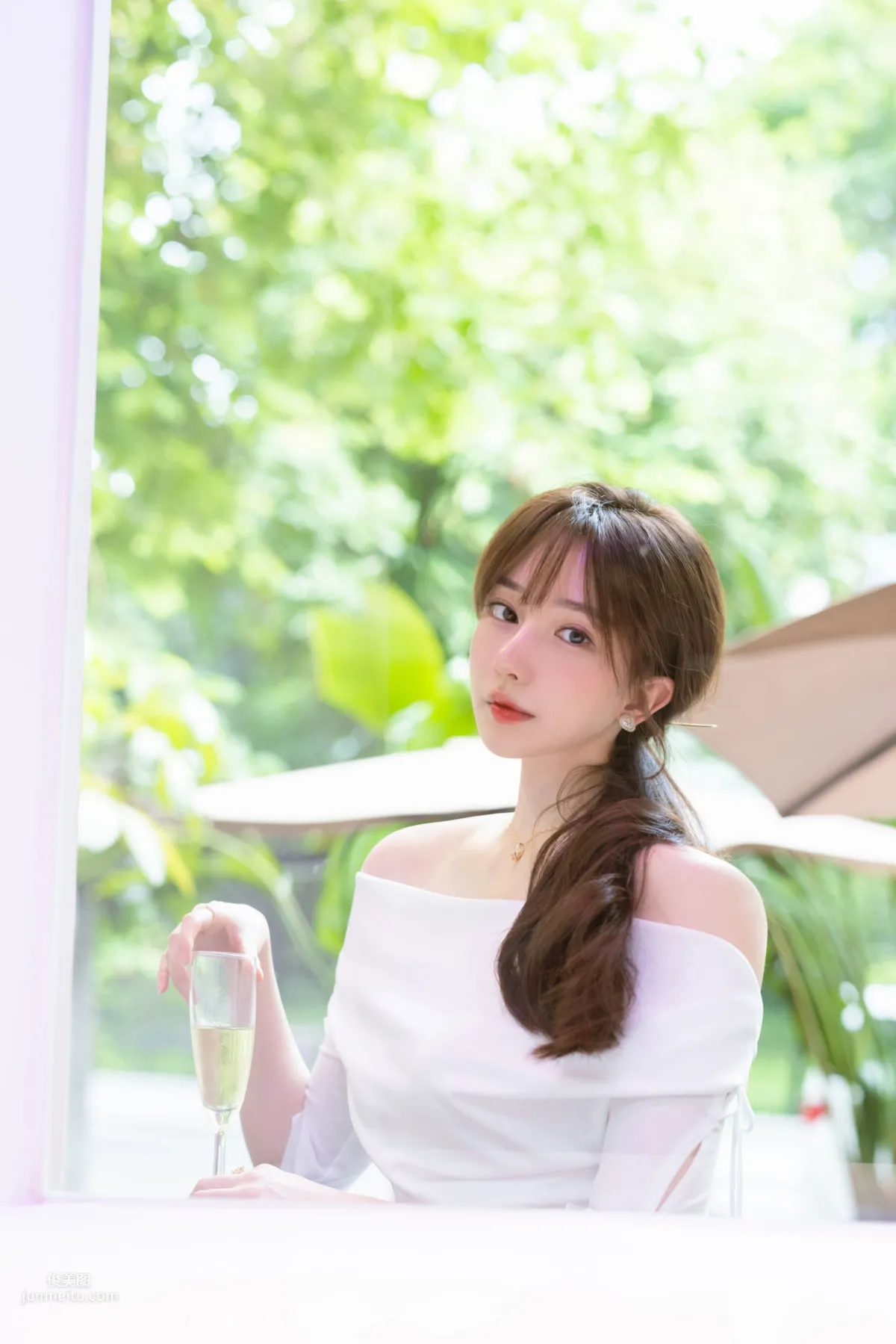 Liu Yining: IMISS photo 33