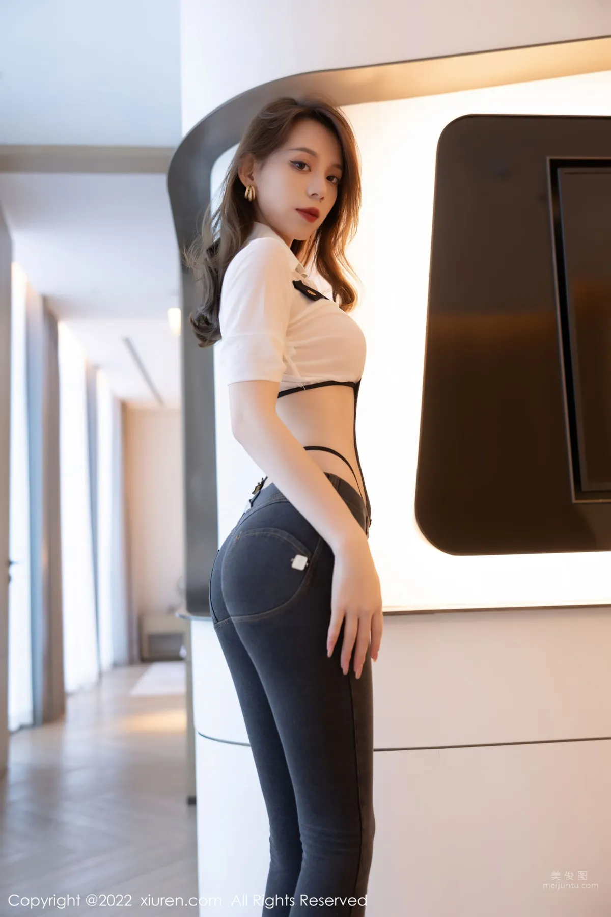 [XiuRen] 2022.01.06 No.4427 言沫_1