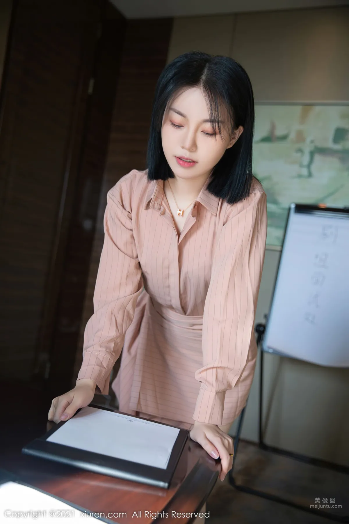 [XiuRen] 2021.12.28 No.4393 一顆甜蛋黃a 2