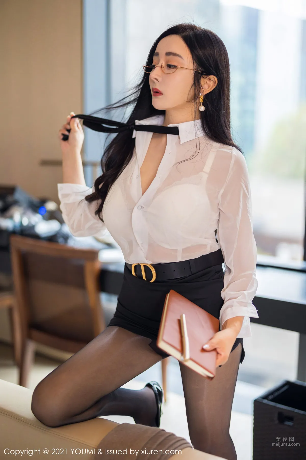 [YOUMI] 2021.11.26 VOL.723 允薾_35