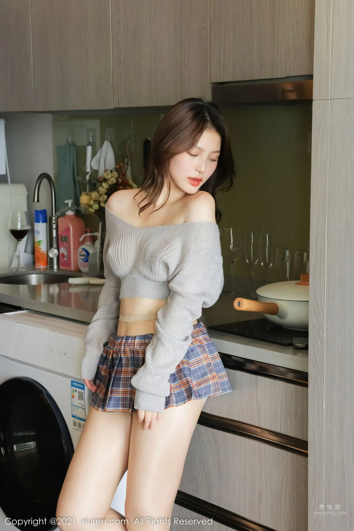 [XiuRen] 2021.12.22 No.4369 兔妹妹 2