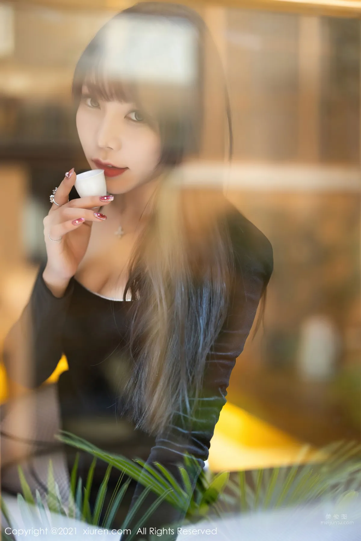 [XiuRen] 2021.12.09 No.4322 芝芝Booty 24