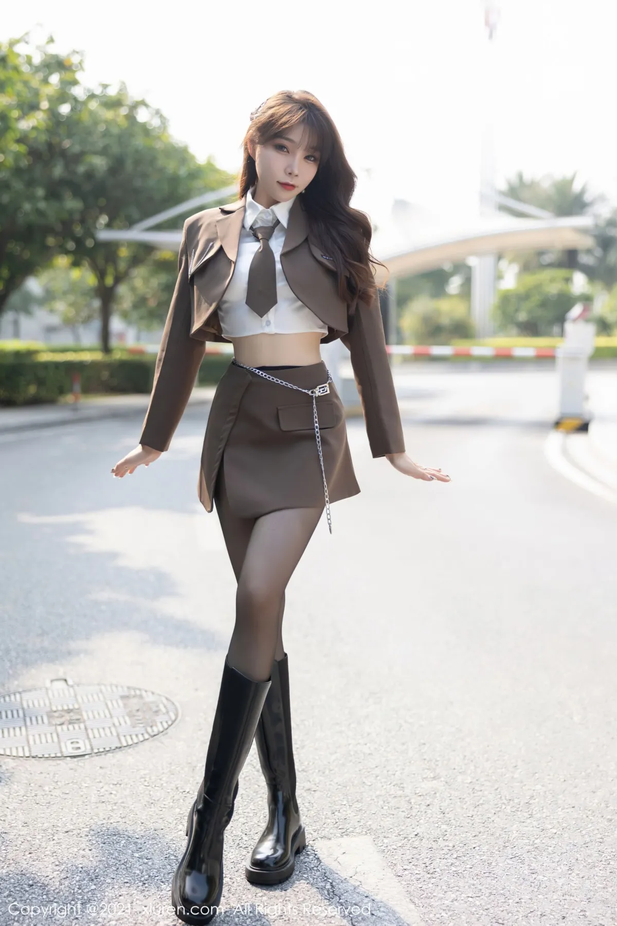 [XiuRen] 2021.12.03 No.4299 芝芝Booty 1