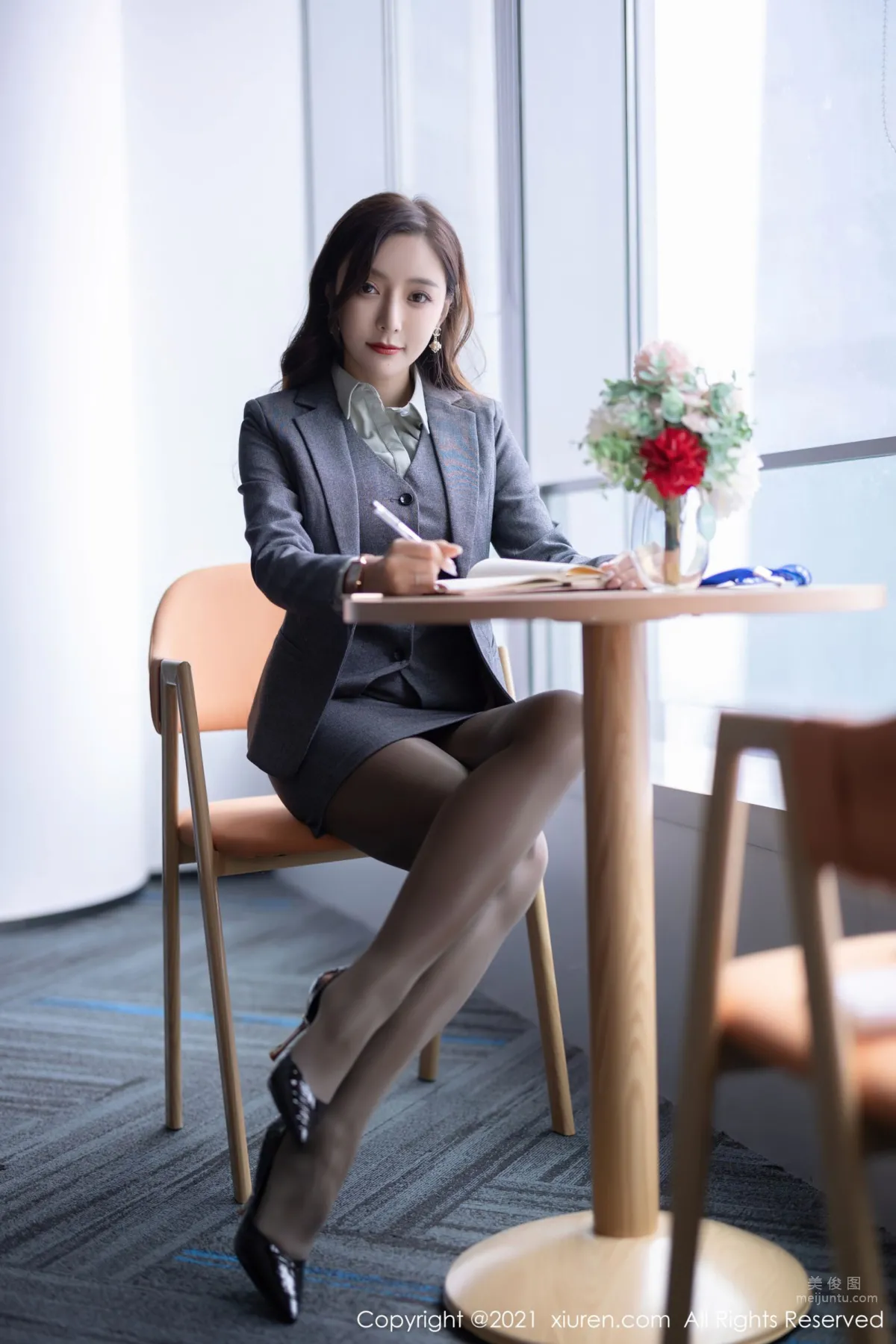 [XiuRen] 2021.11.22 No.4251 Yanni Wang photo 3