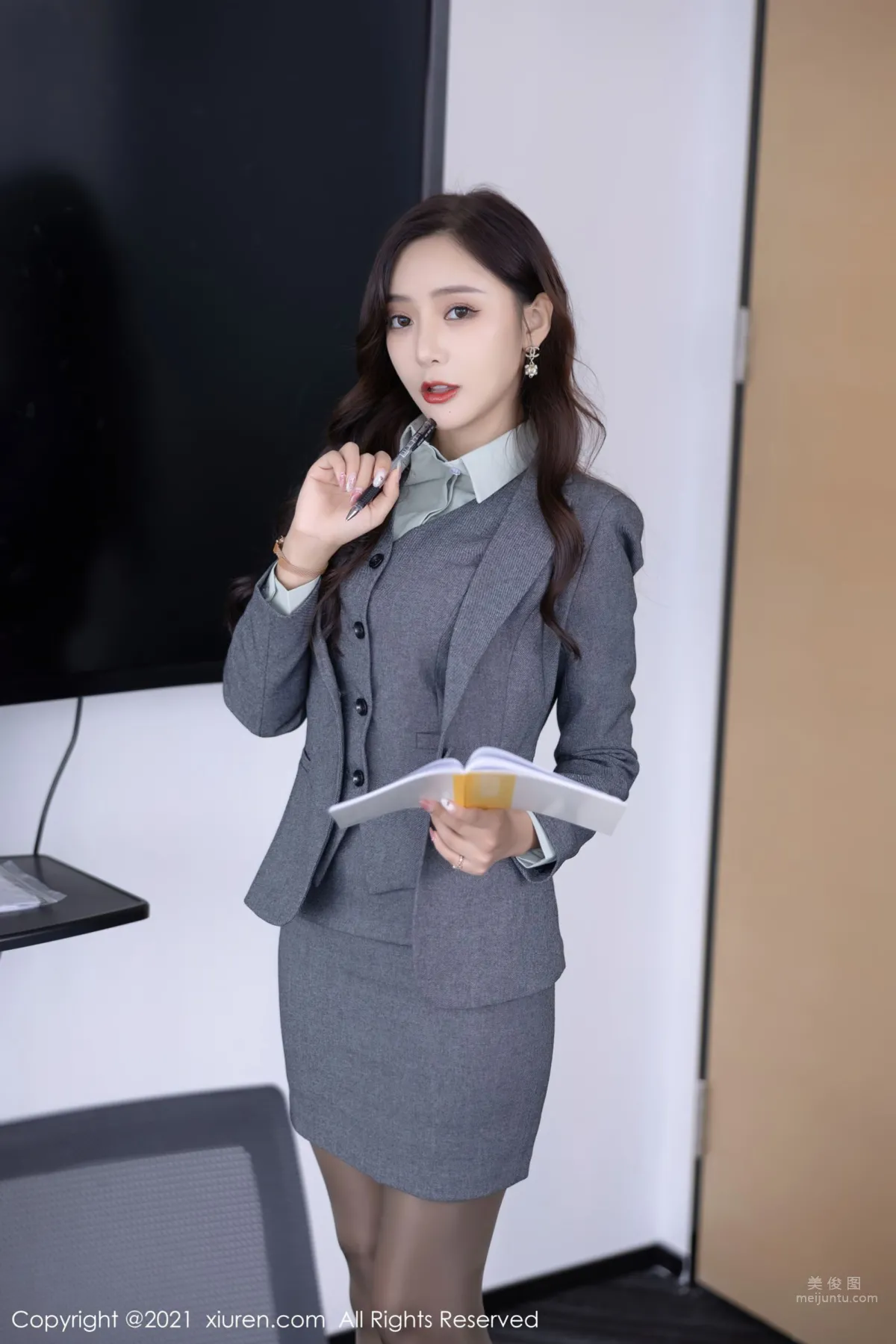 [XiuRen] 2021.11.22 No.4251 Yanni Wang photo 22