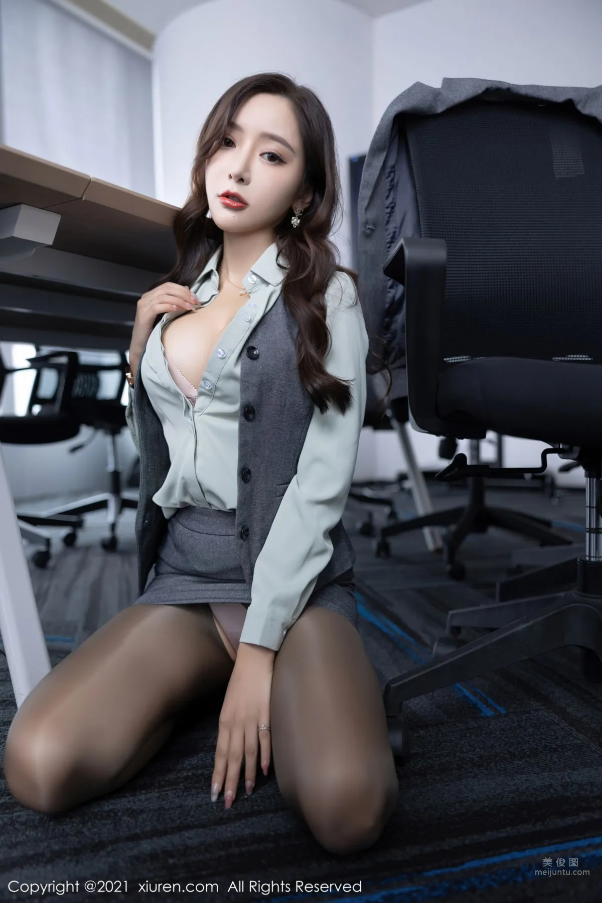 [XiuRen] 2021.11.22 No.4251 Yanni Wang photo 39