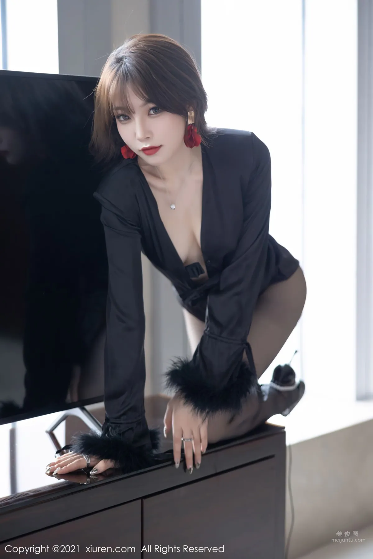 [XiuRen] 2021.11.11 No.4205 芝芝Booty 26