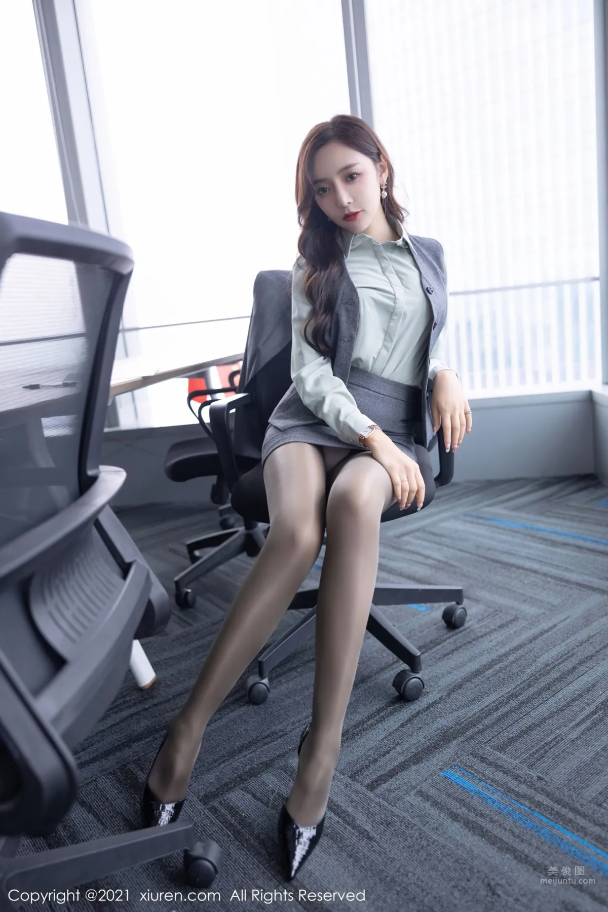 [XiuRen] 2021.11.22 No.4251 Yanni Wang photo 31