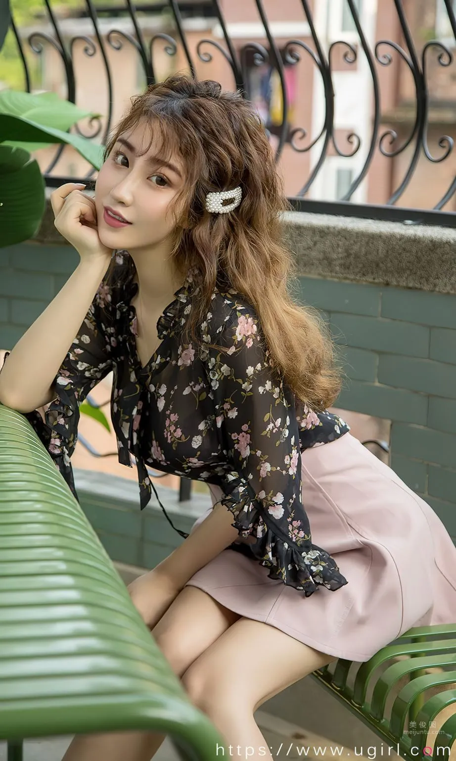 Fei Yueying Talks About Cherry Blossoms and Love, Experience a Different Kind of Love photo 5