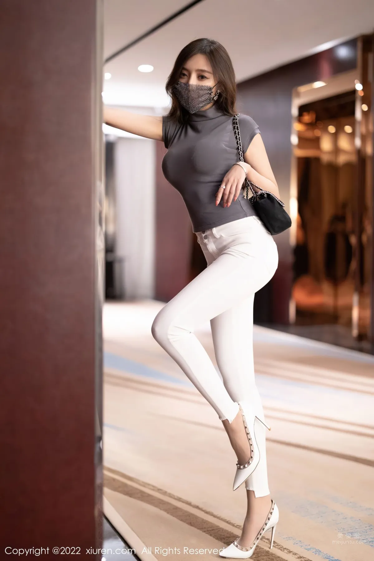[XiuRen] 2022.02.22 No.4621 Yanni Wang photo 16