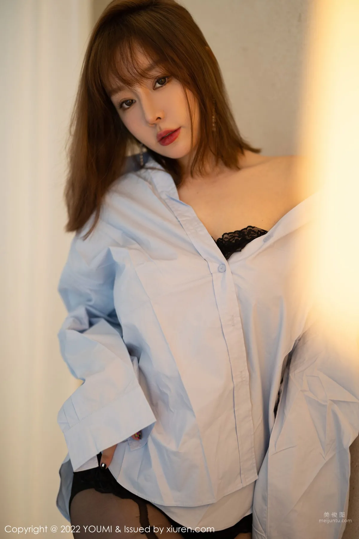 Les Wong: YouMi Vol. 754 photo 4