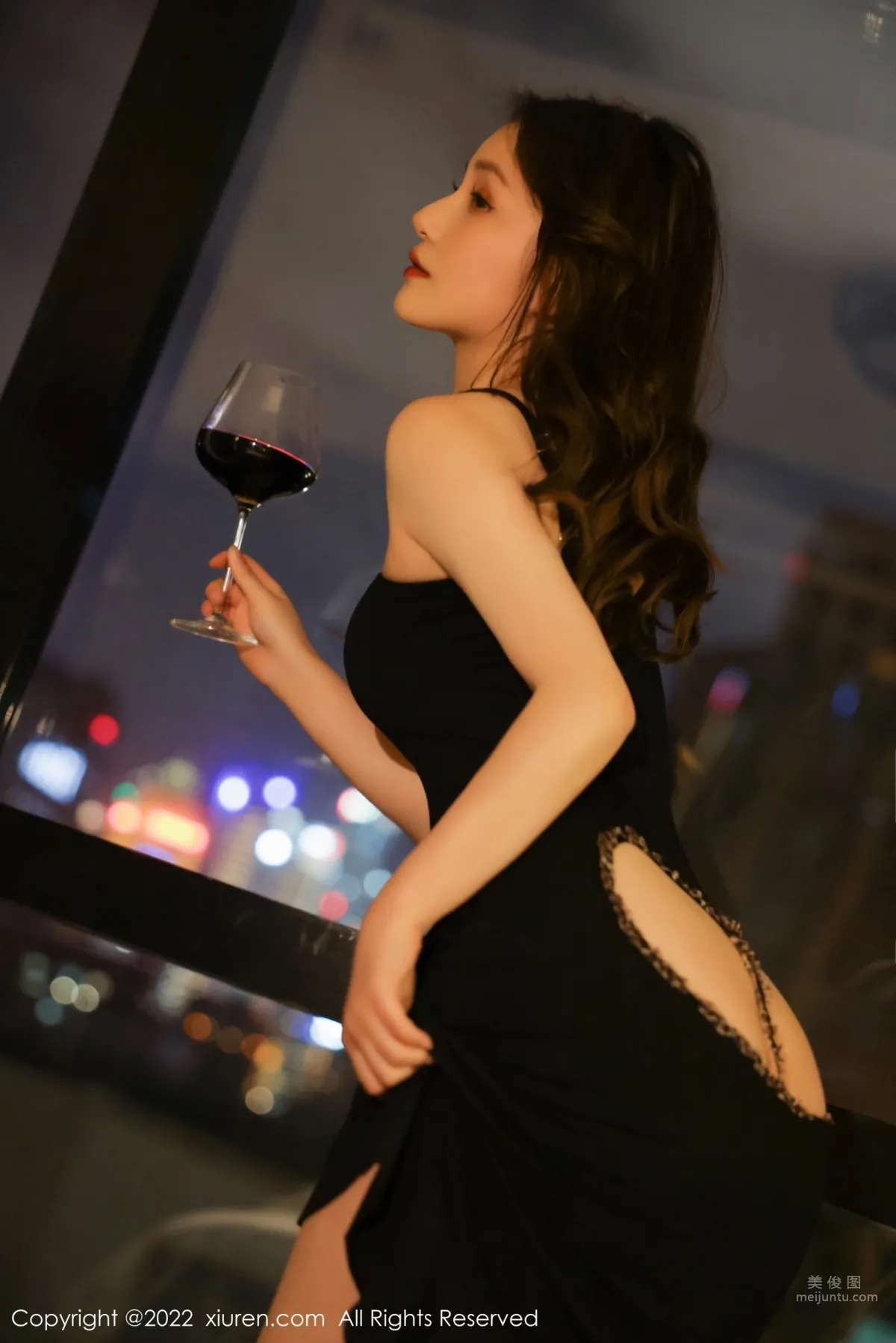 [XiuRen] 2022.02.22 No.4618 你的兔妹妹 18