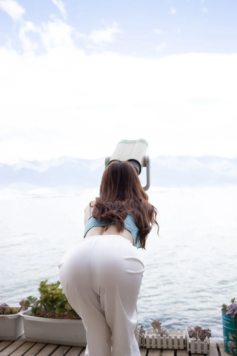 Urban Beauty Zhizhi Tight White Long Pants photo 94
