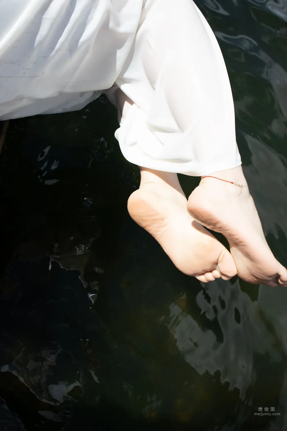 Urban Beauty Zhizhi Tight White Long Pants photo 176