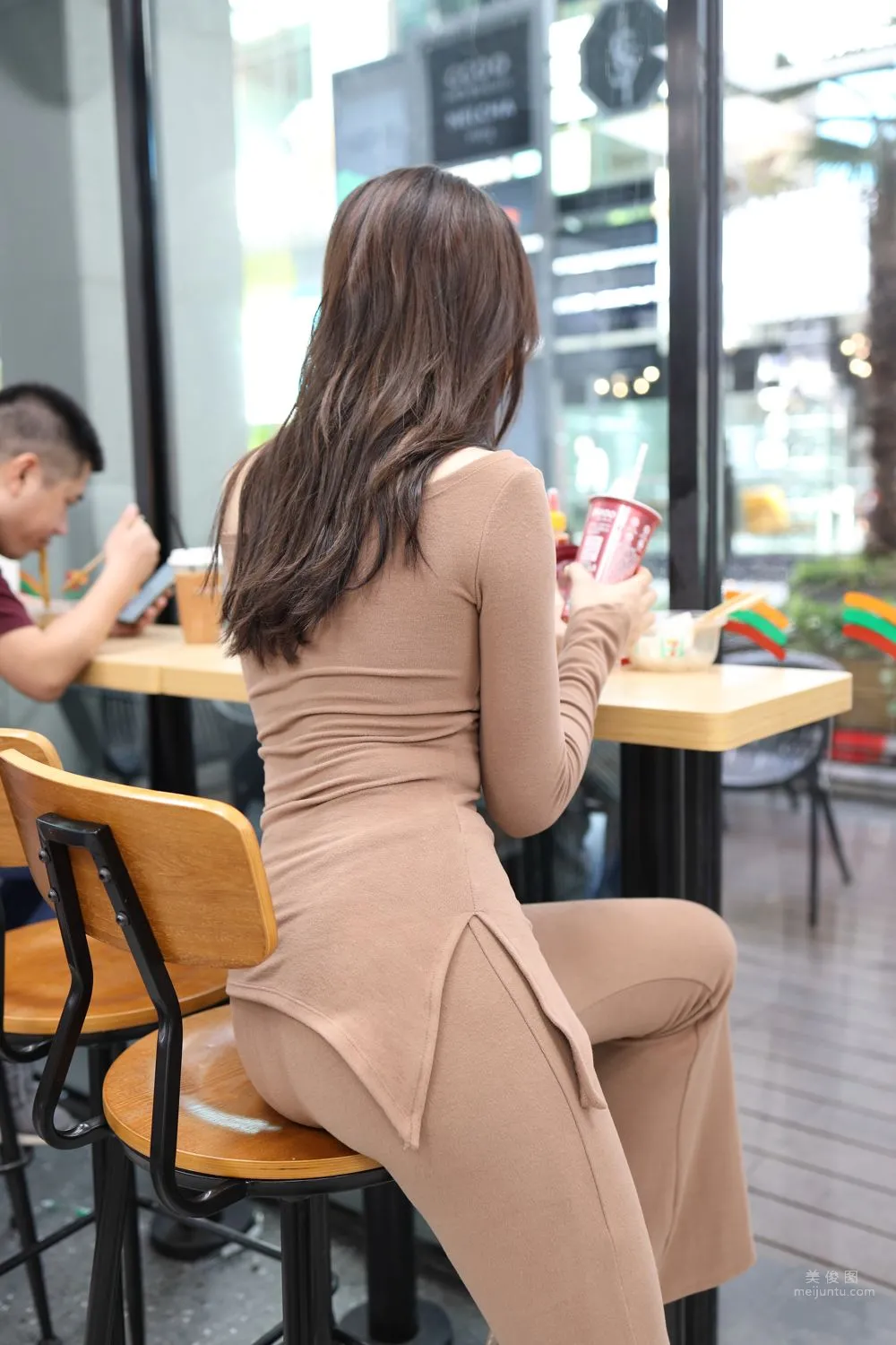 City Beauty Zhizhi Booty, Off-Shoulder Sexy Tight Slit Pants photo 115