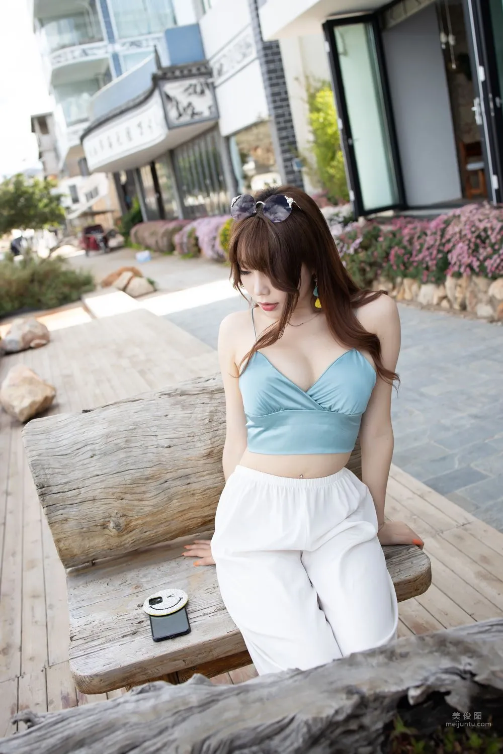 Urban Beauty Zhizhi Tight White Long Pants photo 36