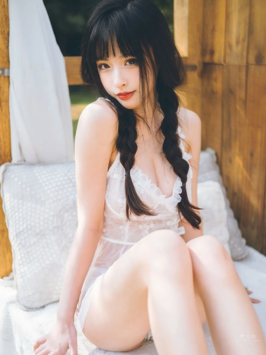 清水由乃 - 田園蕾絲裙 57