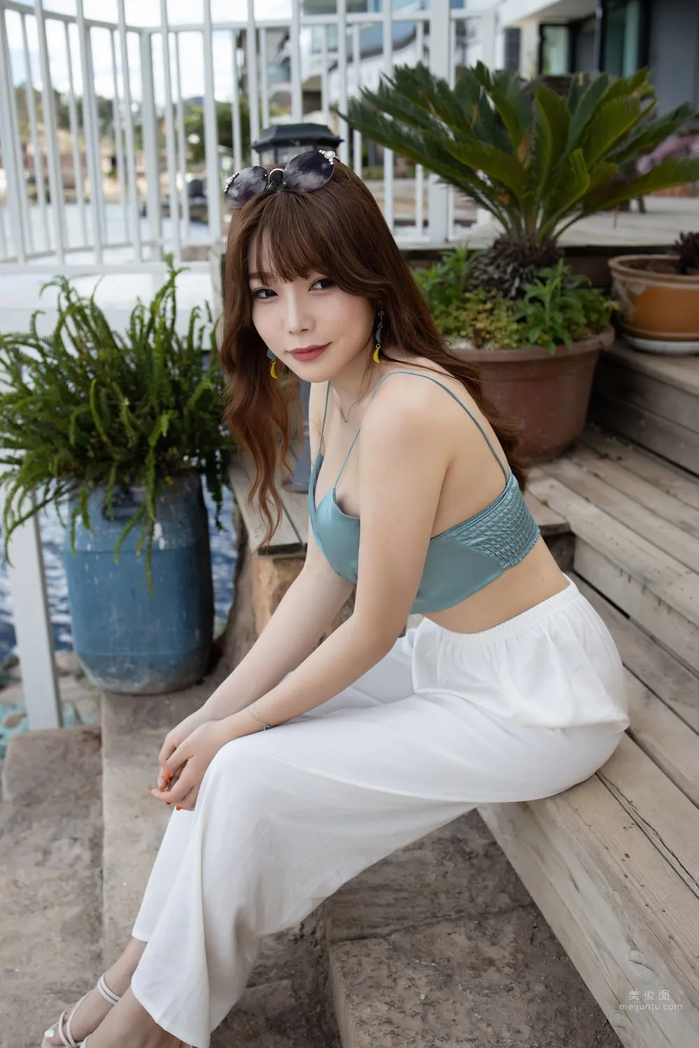 Urban Beauty Zhizhi Tight White Long Pants photo 78