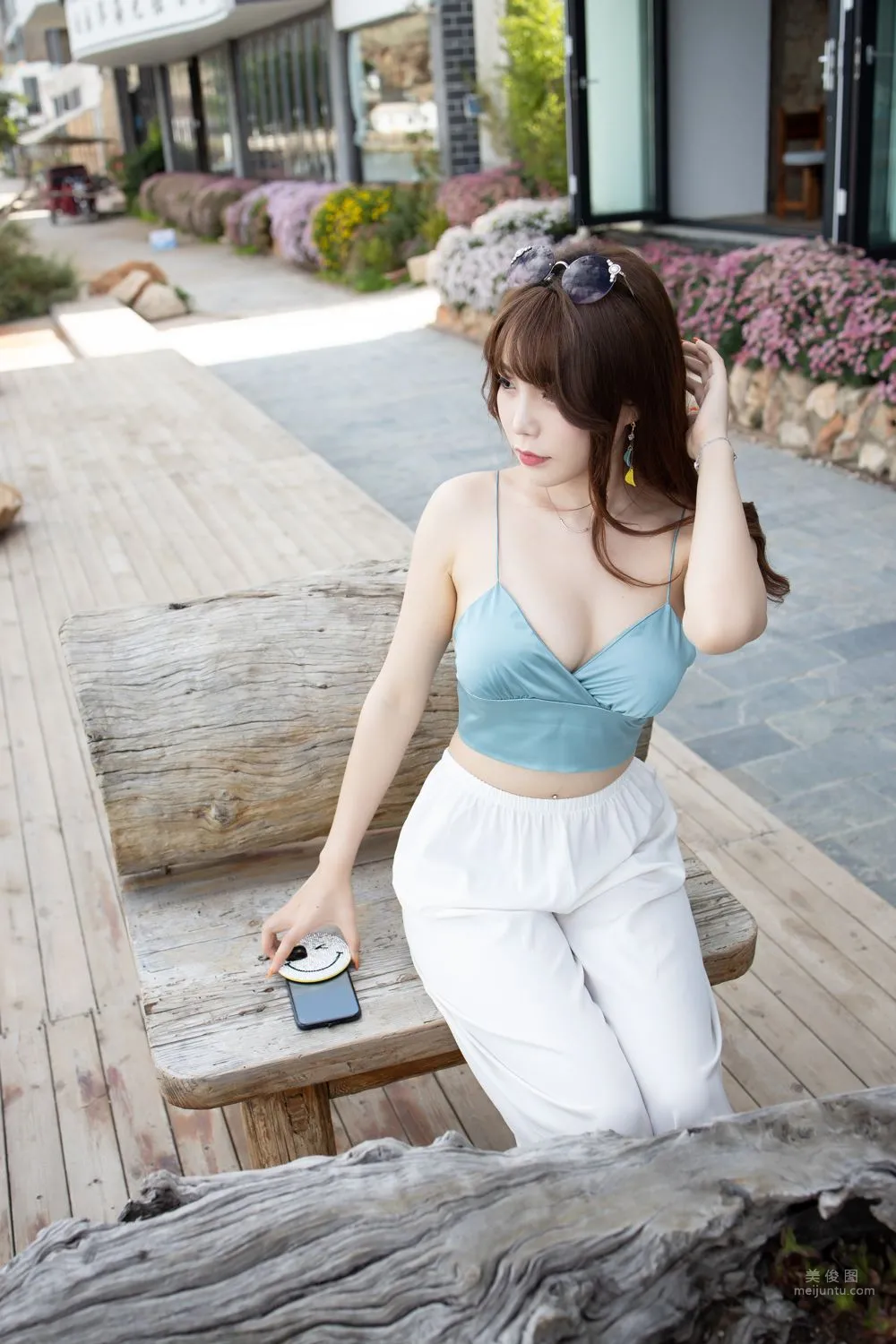 Urban Beauty Zhizhi Tight White Long Pants photo 35