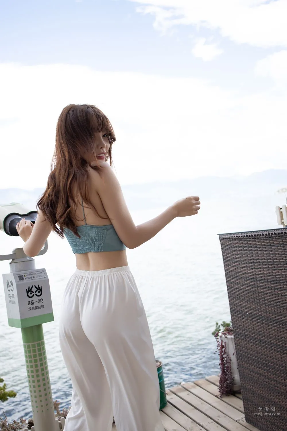 Urban Beauty Zhizhi Tight White Long Pants photo 86
