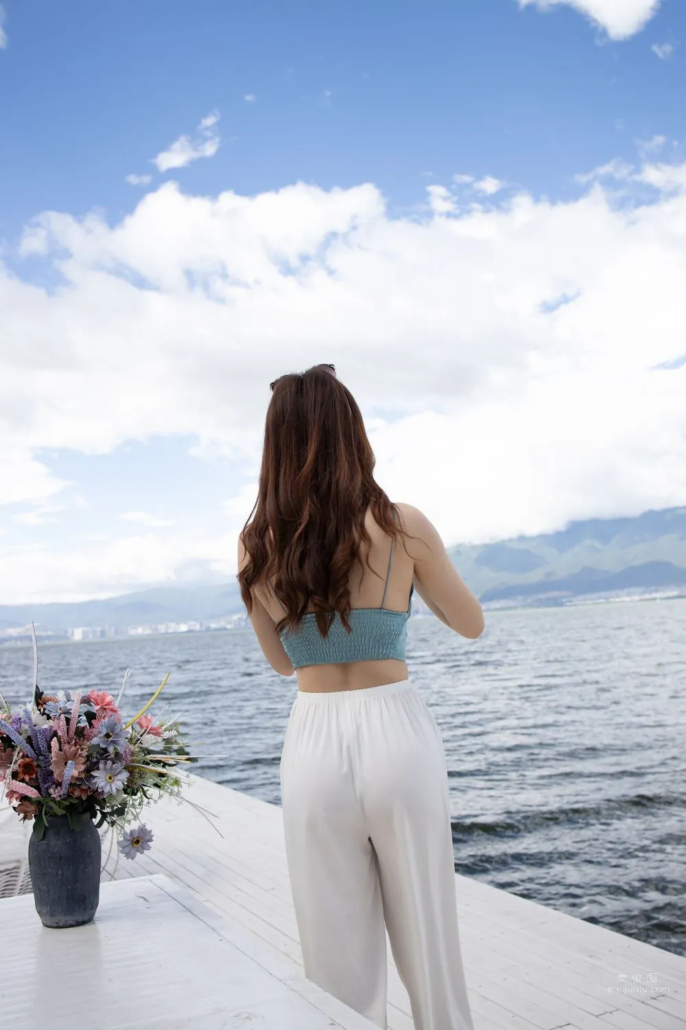 Urban Beauty Zhizhi Tight White Long Pants photo 126