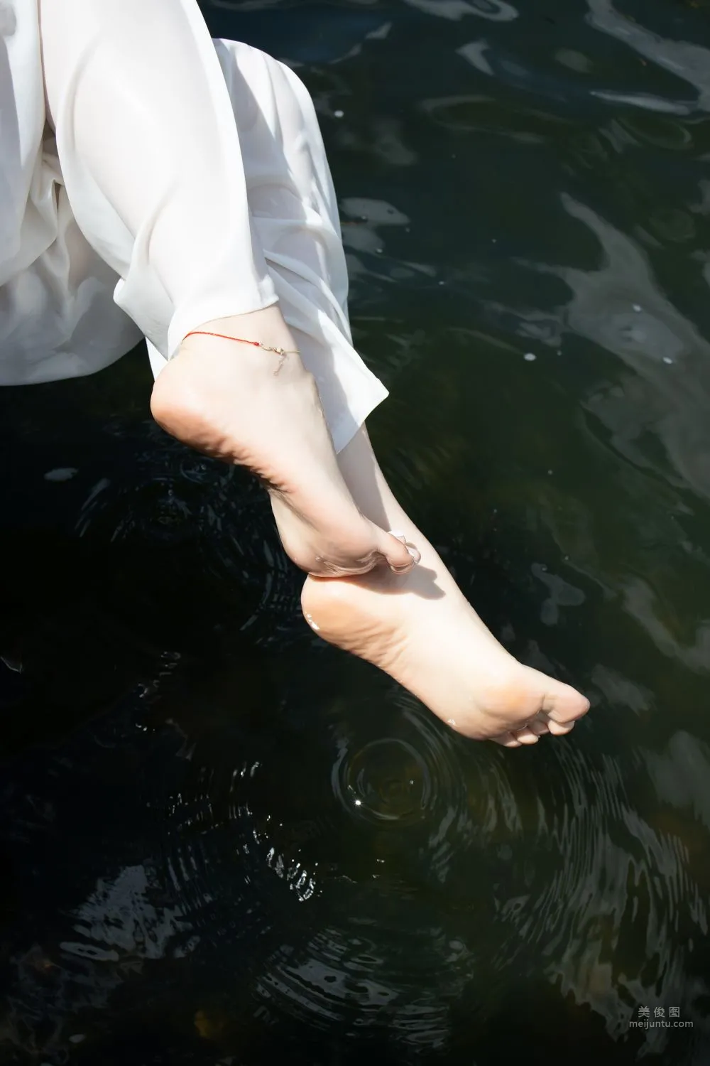 Urban Beauty Zhizhi Tight White Long Pants photo 175