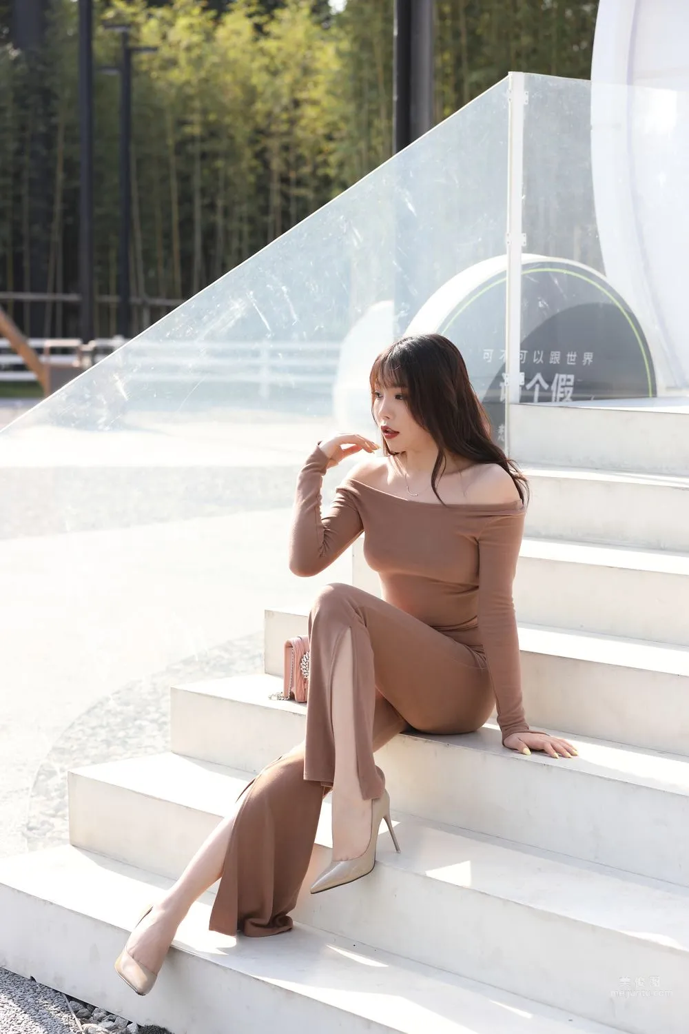 City Beauty Zhizhi Booty, Off-Shoulder Sexy Tight Slit Pants photo 47