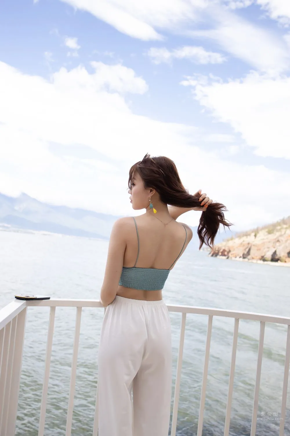 Urban Beauty Zhizhi Tight White Long Pants photo 62