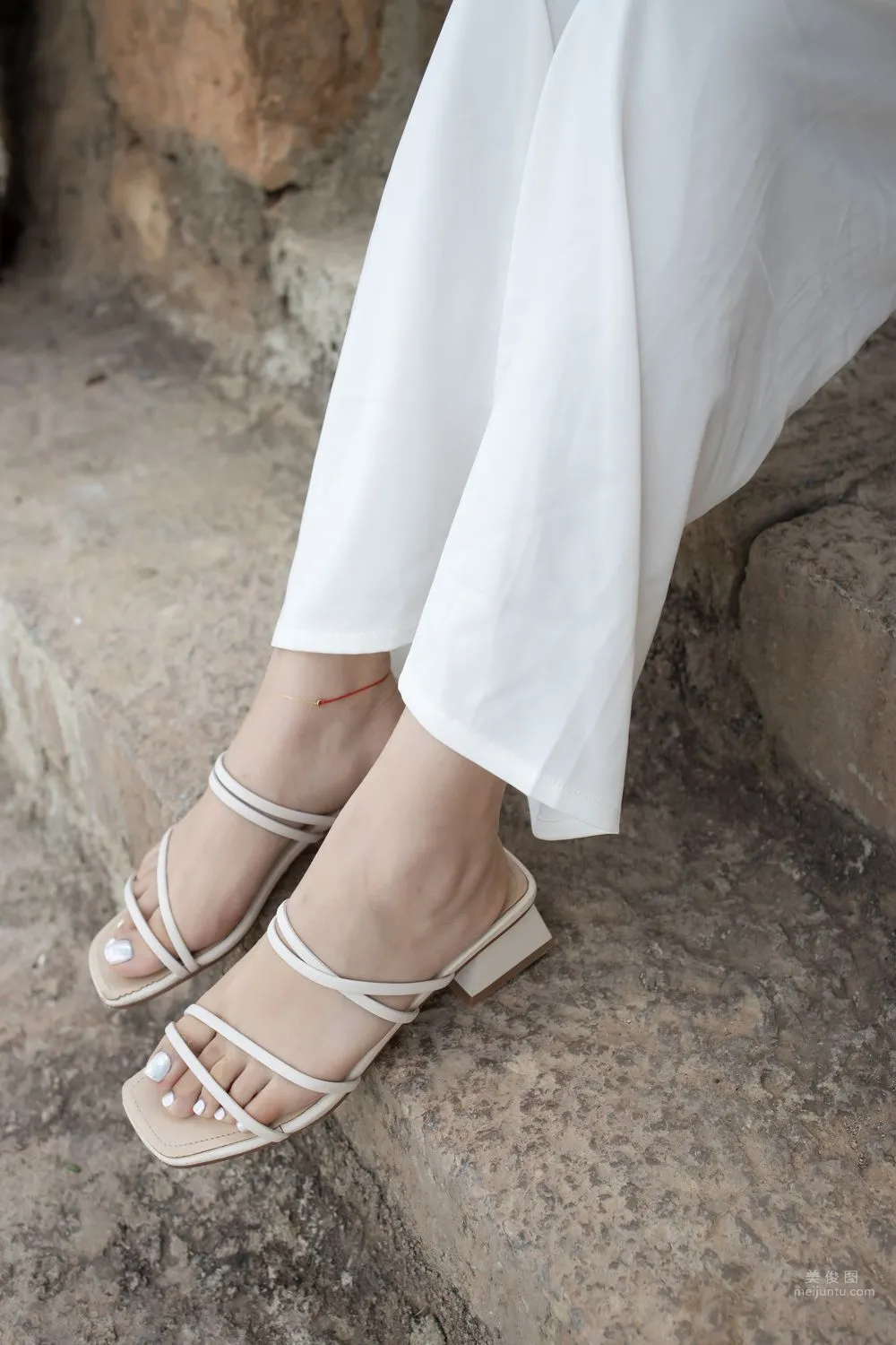 Urban Beauty Zhizhi Tight White Long Pants photo 77