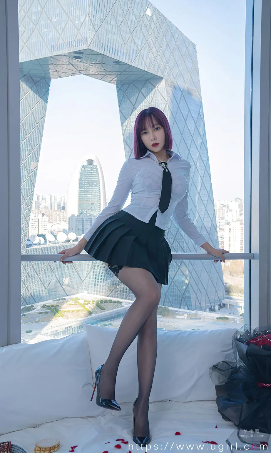 Song Guoer Victoria, Under the Shirt, Faintly Visible, Knowing What the Heart Thinks photo 9