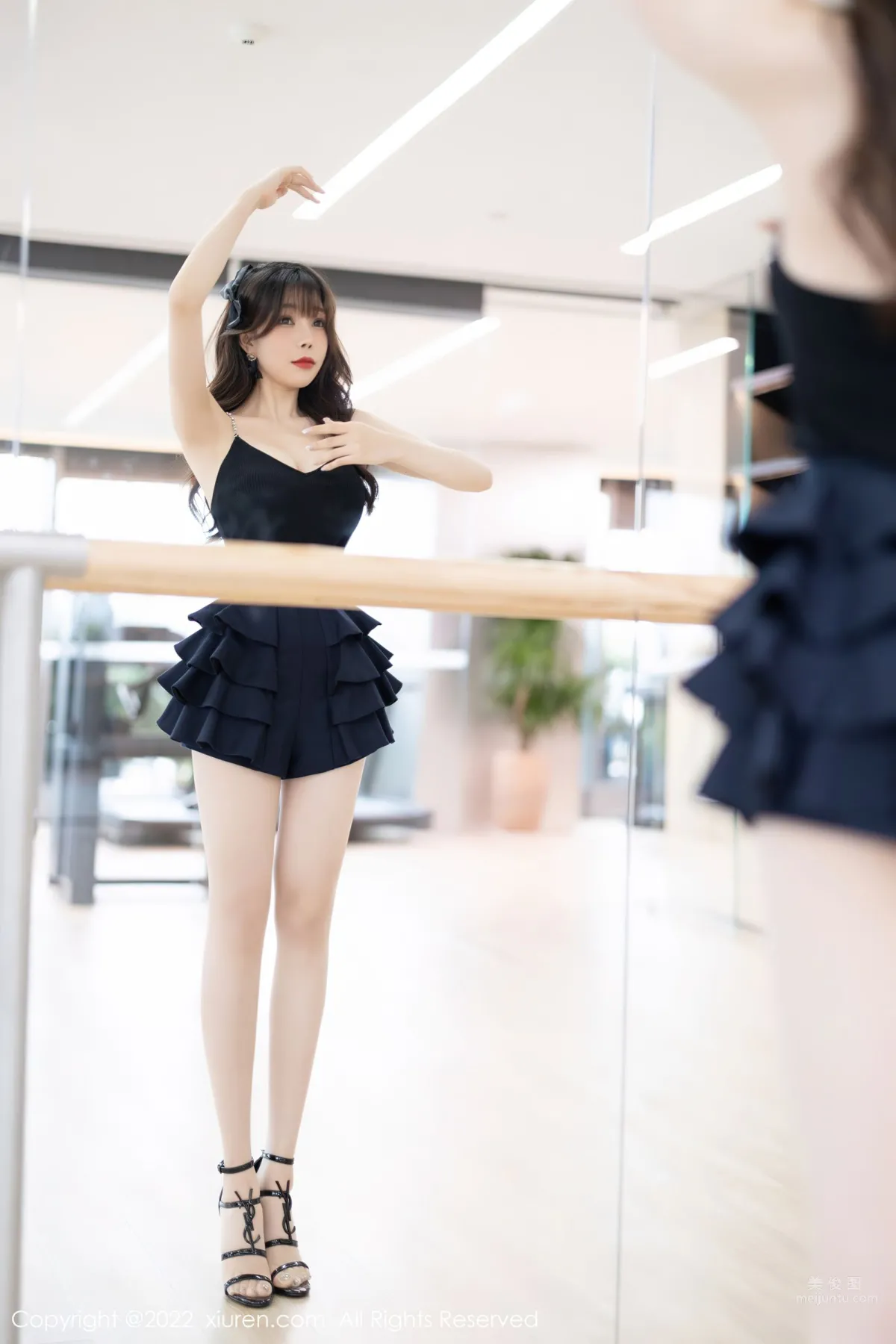 [XiuRen] 2022.04.08 No.4840 芝芝Booty 6