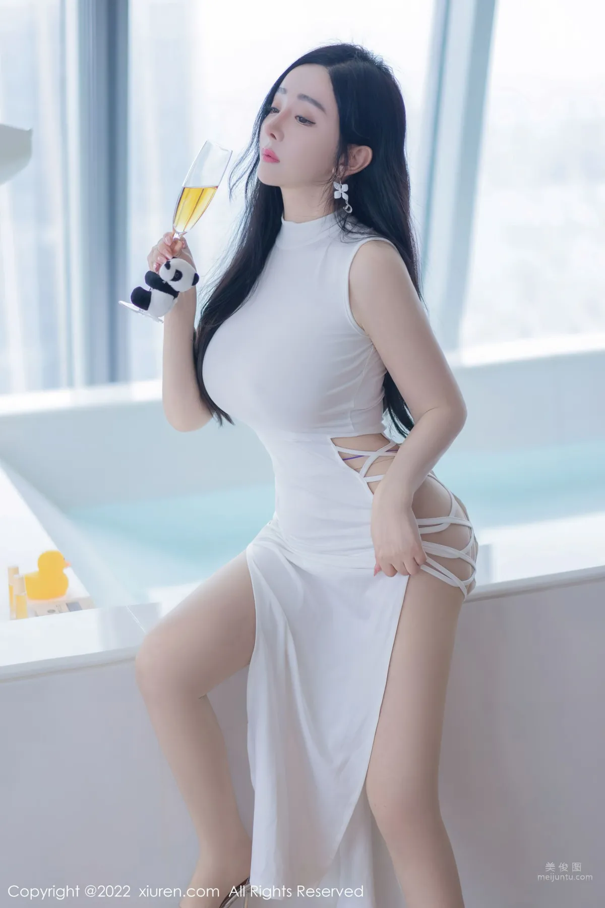 [XiuRen] 2022.04.12 No.4855 允薾 1