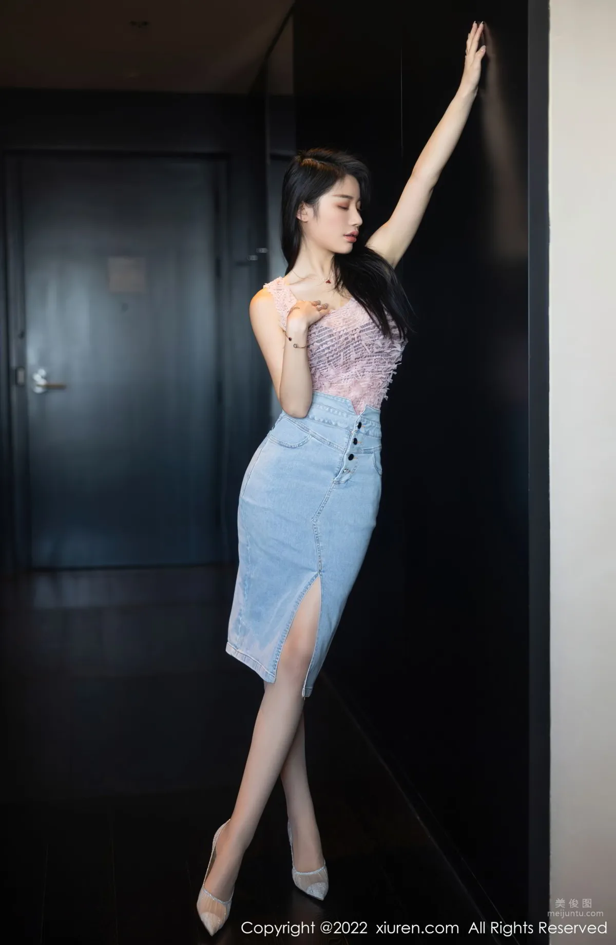 [XiuRen] 2022.08.25 No.5489 美七 Mia 3