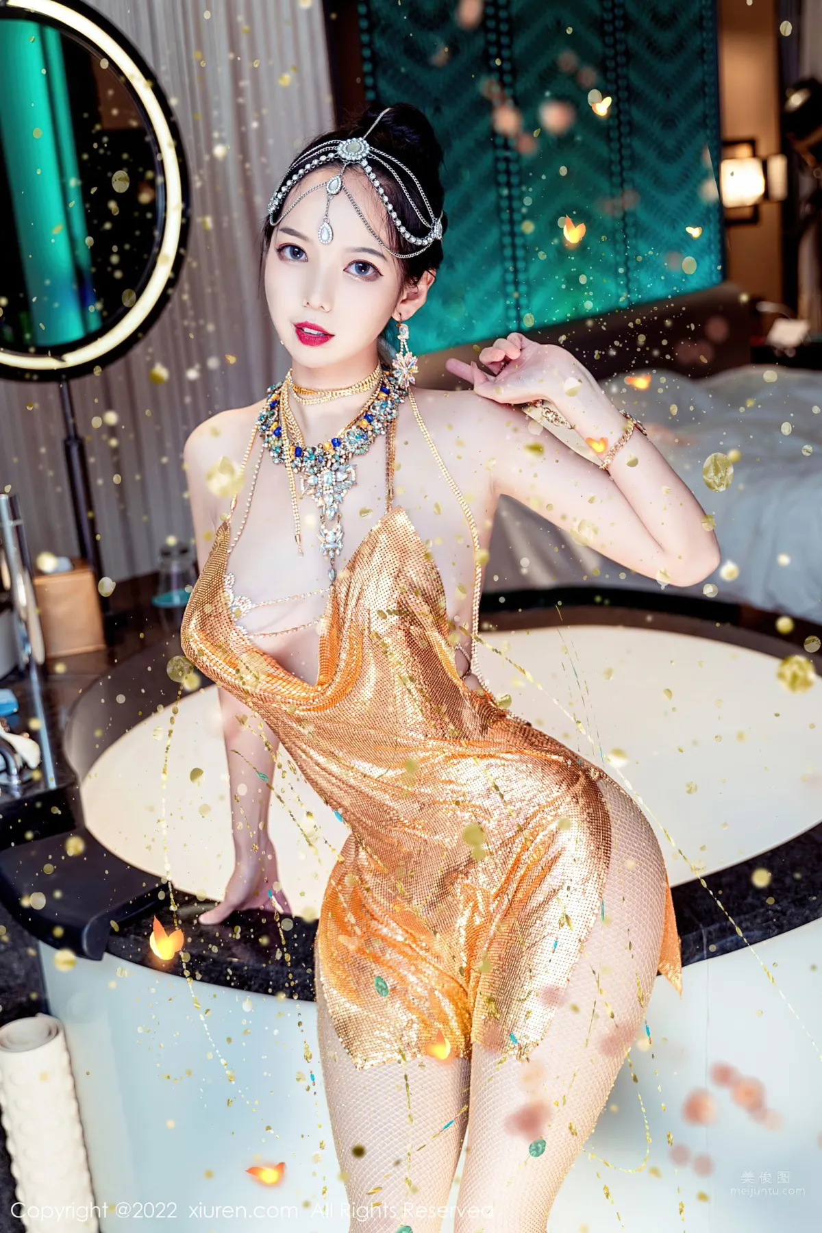 [XiuRen] 2022.09.08 No.5559 大美妞兒 2
