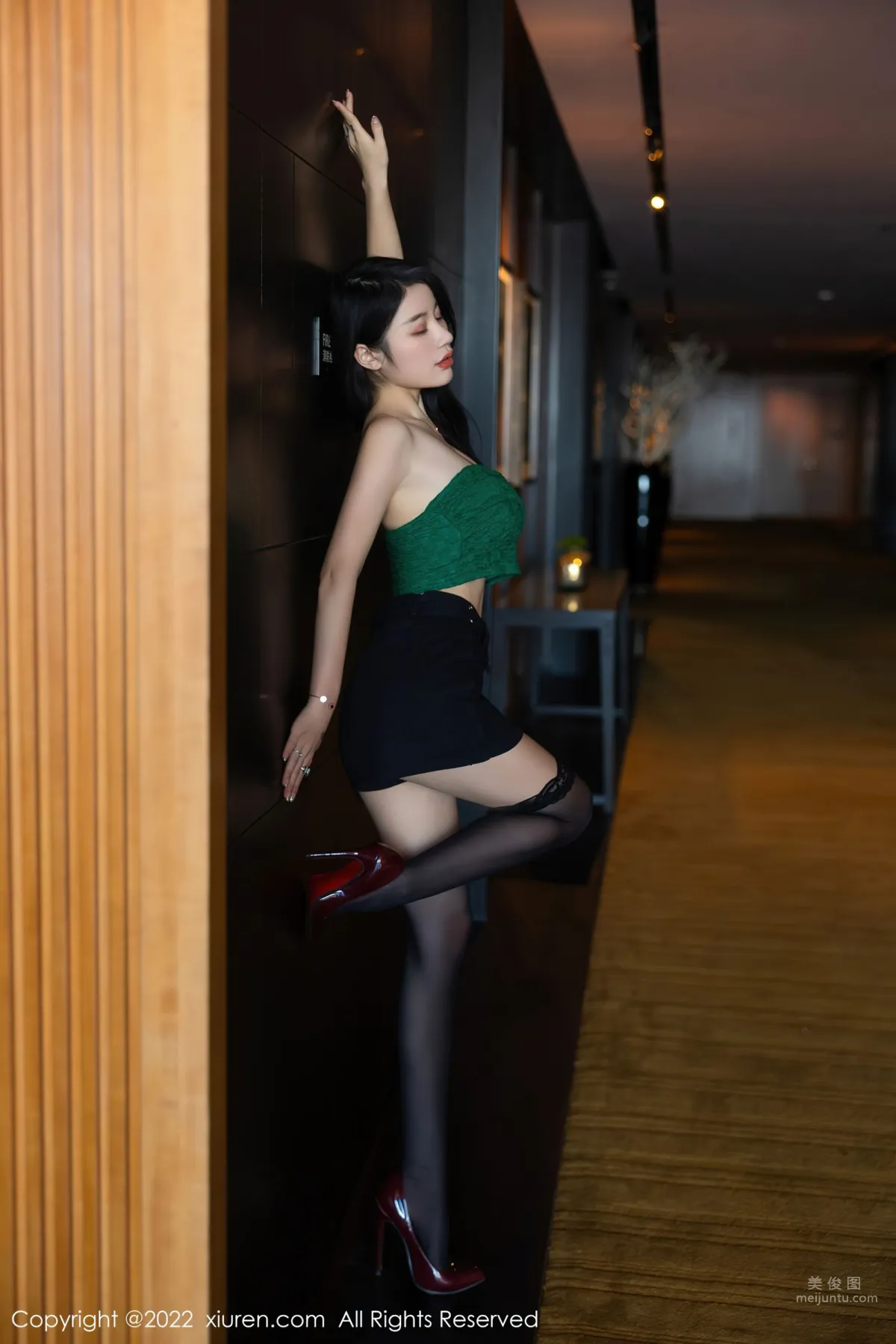 [XiuRen] 2022.08.18 No.5455 美七 Mia 7